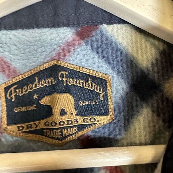 Freedom Foundry Mens Size Medium Button Front Flannel Shirt Blue White Plaid - Picture 3 of 8